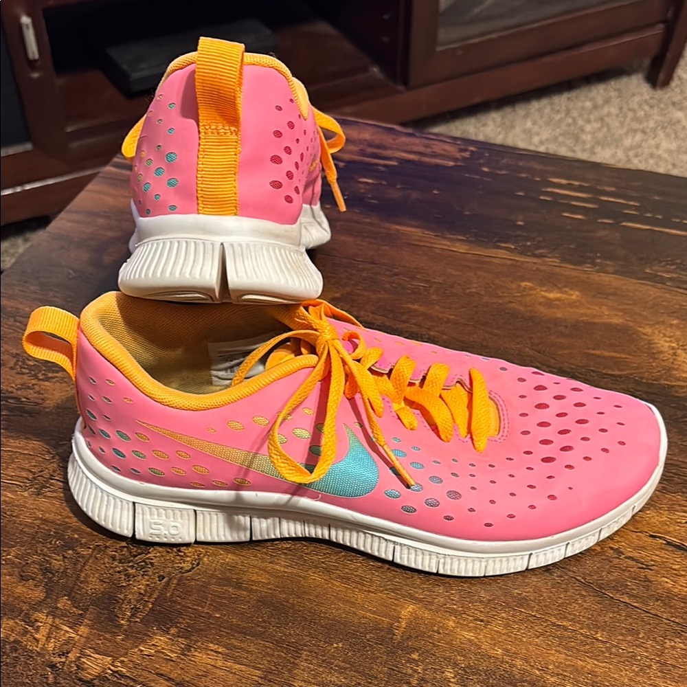 Nike Free 5.0 BRS 100 Pink & Orange  Running Shoe. Size 6.5 Y.
